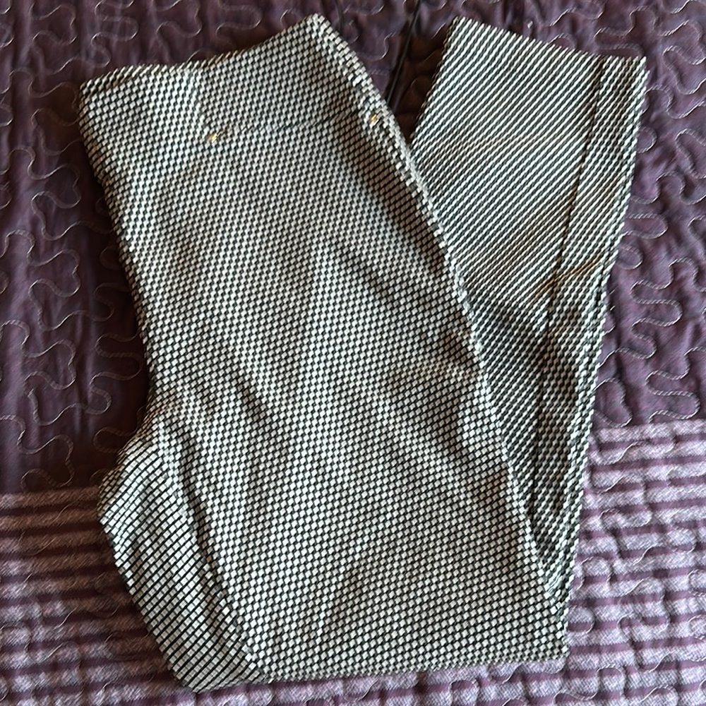 Rafaella Black and White Ankle Cropped Pants